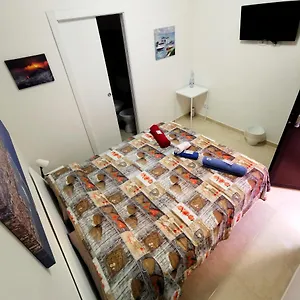 Bed&fly Near Airport Fontanarossa Bagno Privato In Bed & Breakfast